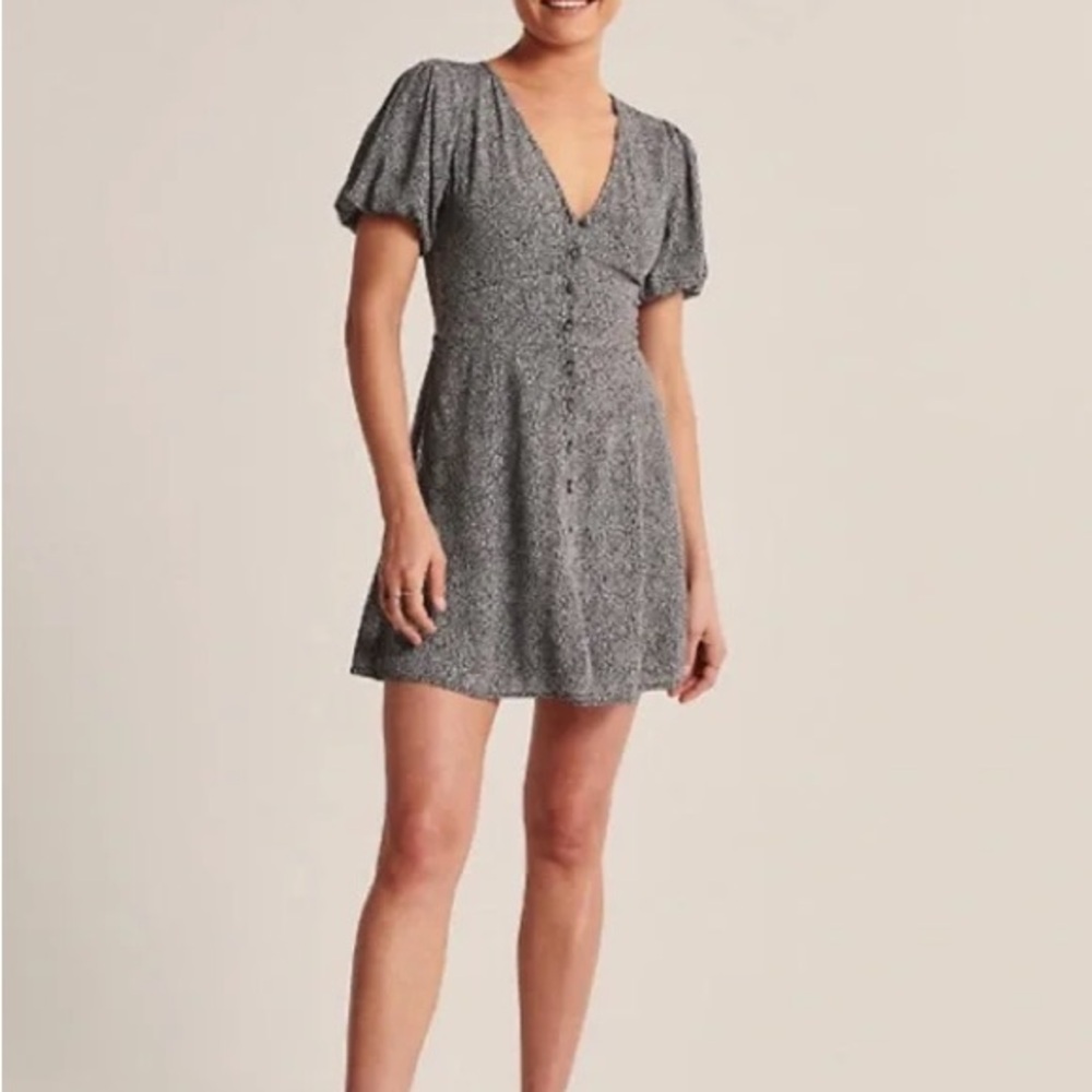 Abercrombie puff sleeve button front mini dress